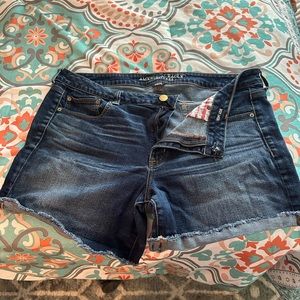 American Eagle women’s shorts